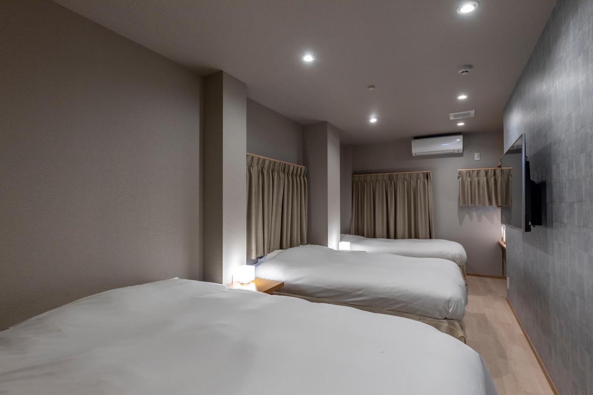 Отель Kyoto Takatsuji Rose Heights Экстерьер фото